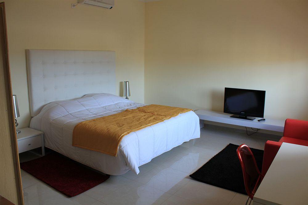 Malaika Hotel Bissau Ngoại thất bức ảnh