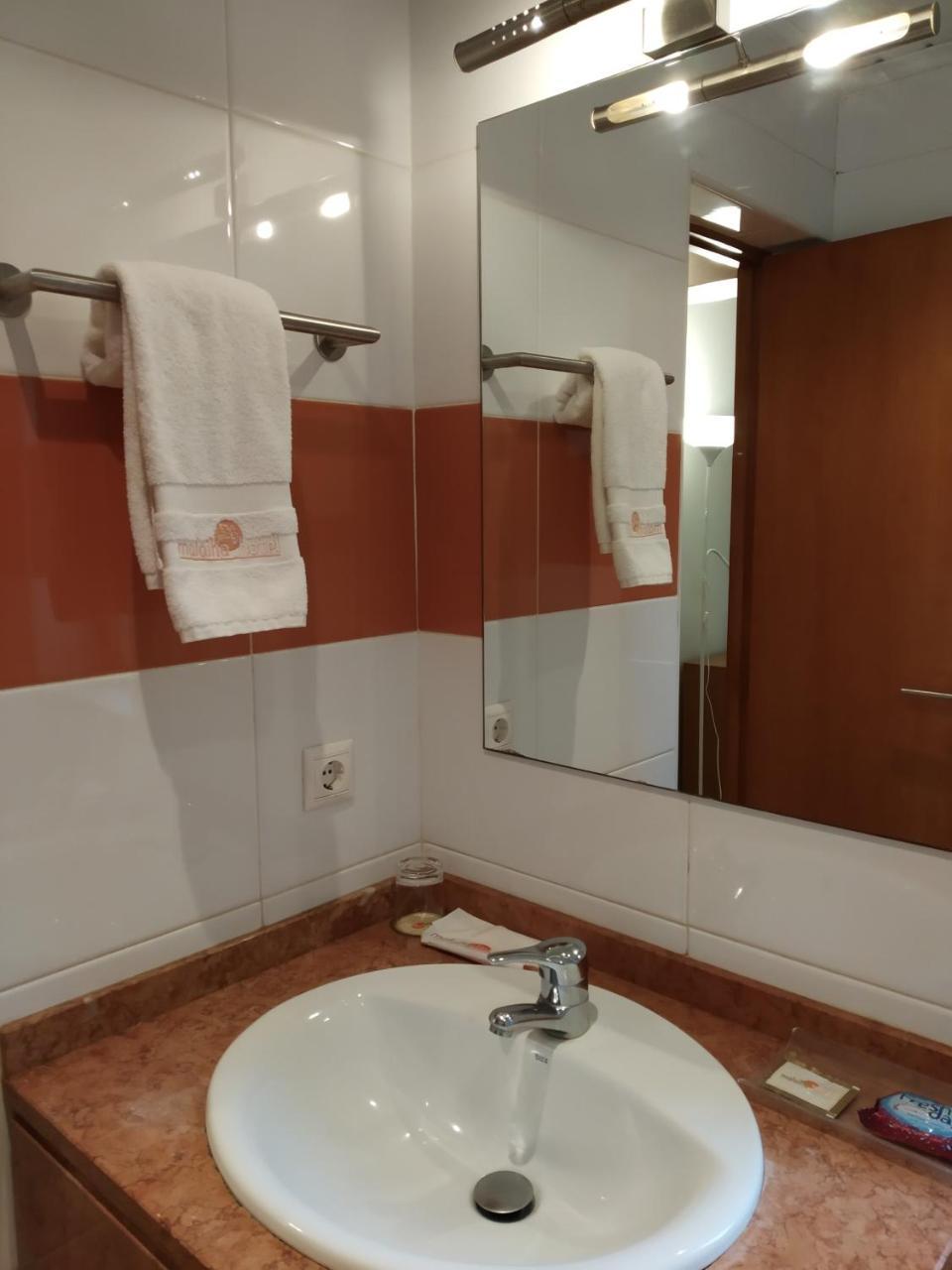 Malaika Hotel Bissau Ngoại thất bức ảnh