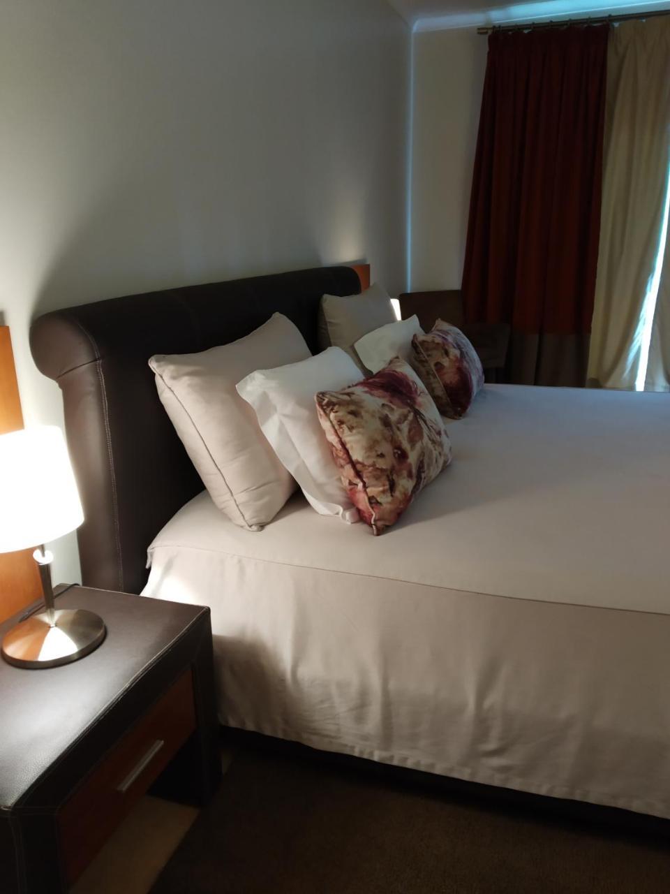 Malaika Hotel Bissau Ngoại thất bức ảnh